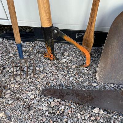 SNOW SHOVEL AND YARD TOOLS