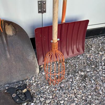 SNOW SHOVEL AND YARD TOOLS