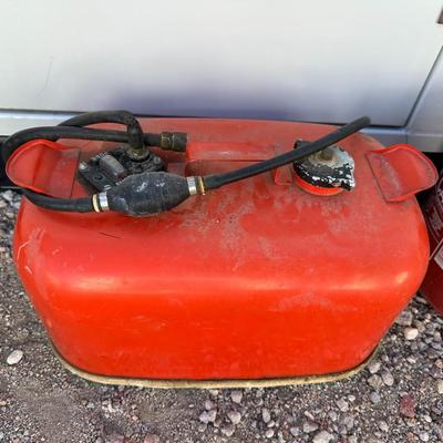 MARINE AND GALVANIZED GAS CANS
