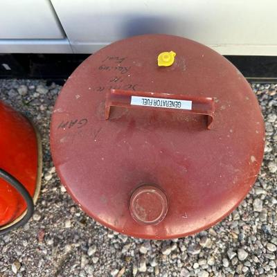 MARINE AND GALVANIZED GAS CANS