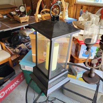 LOT 172G: Libra 1000 Balance Scale and Various Home Decor Items Featuring Small Wooden Bench and Electric Candles