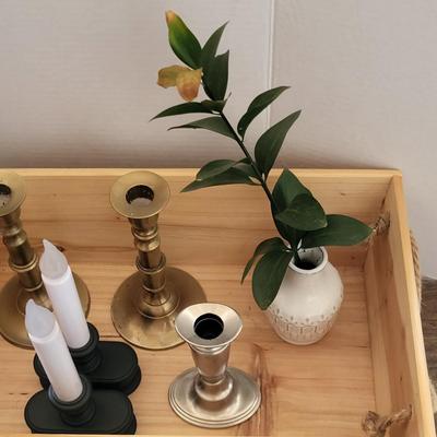 LOT 173G: Various Desktop Items Including Lamps, Clock and More