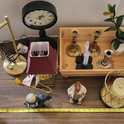 LOT 173G: Various Desktop Items Including Lamps, Clock and More