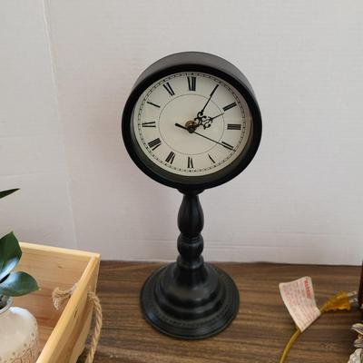 LOT 173G: Various Desktop Items Including Lamps, Clock and More