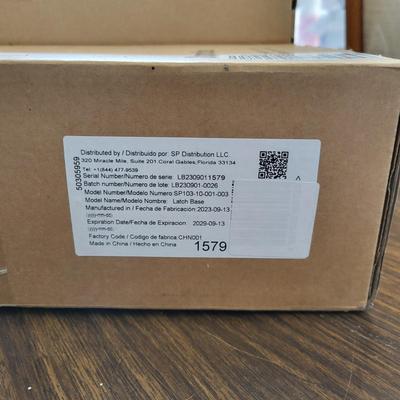 LOT 174G: DOONA Infant Car Seat Base New in Box