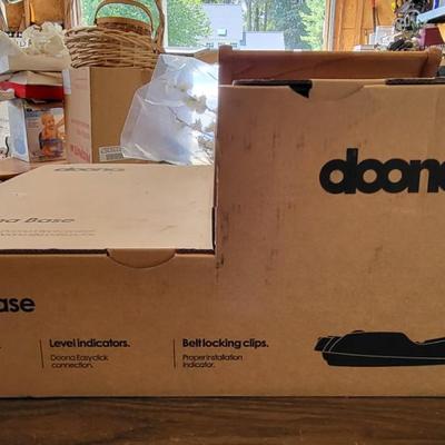 LOT 174G: DOONA Infant Car Seat Base New in Box