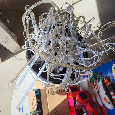 LOT 175G: Multiple Christmas Holiday Decorations and Lights