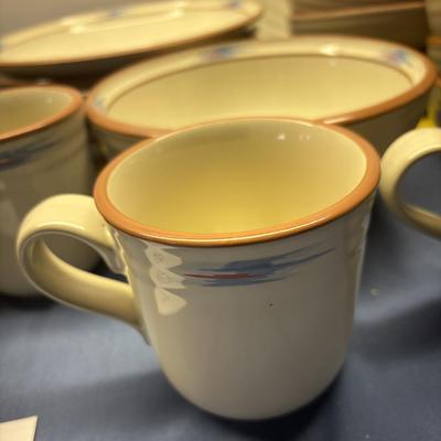 Noritake Stoneware Set