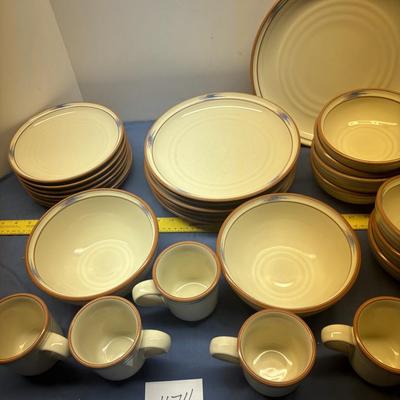 Noritake Stoneware Set