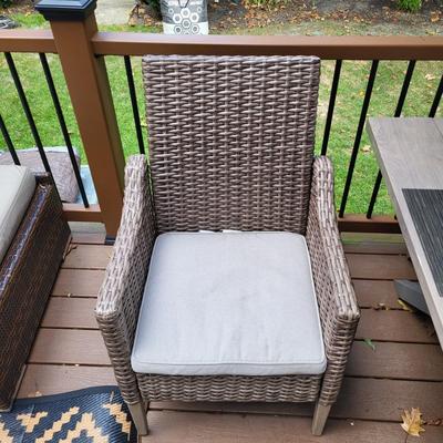 LOT 177P: Complete Patio/Deck Umbrella Table and Chairs Set