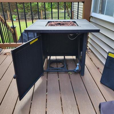 LOT 167P: Patio Gas Fire Pit with Cover