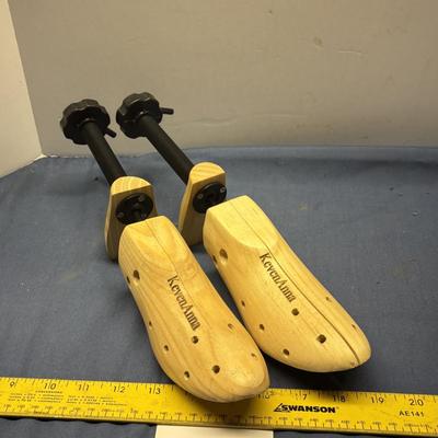 Shoe Stretcher