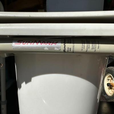BEDSIDE POTTY