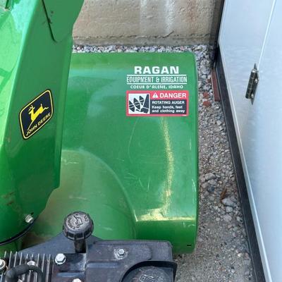 JOHN DEERE TRX24 WALK BEHIND SNOWBLOWER