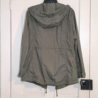 LOT 225: Kenneth Cole Reaction Army Green Jacket, Van Heusen Blouse & Knox Rose Open Front Sweater