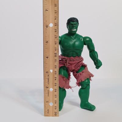 LOT 228: Vintage 1974 Mego Marvel Incredible Hulk Action Figure
