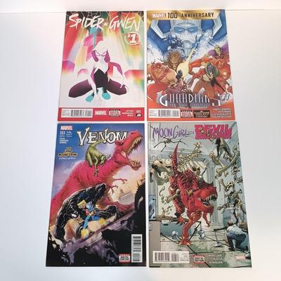 LOT 230: Comic Collection - Moon Girl and Devil Dinosaur, Harley Quinn, Spider Gwen & More