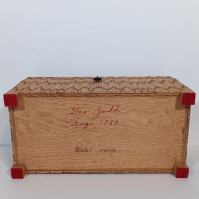 LOT 232: Vintage Signed Match Stick Folk / Tramp Art Jewelry Box