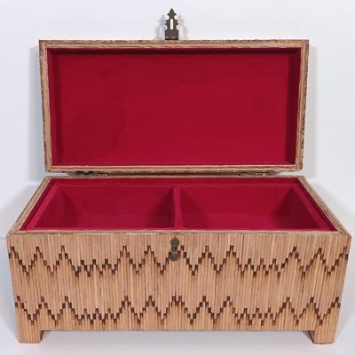 LOT 232: Vintage Signed Match Stick Folk / Tramp Art Jewelry Box