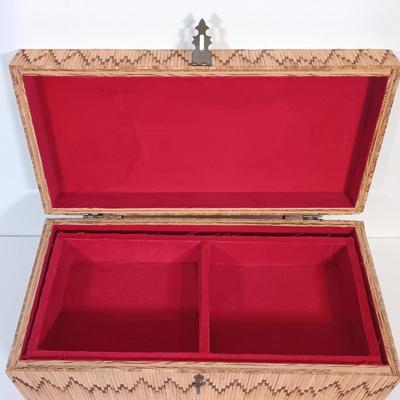 LOT 232: Vintage Signed Match Stick Folk / Tramp Art Jewelry Box