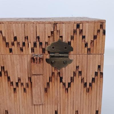 LOT 232: Vintage Signed Match Stick Folk / Tramp Art Jewelry Box