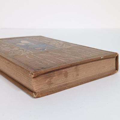 LOT 233: Antique Early 1900s Treasure Island from the Henry Altemus Company, Philadelphia