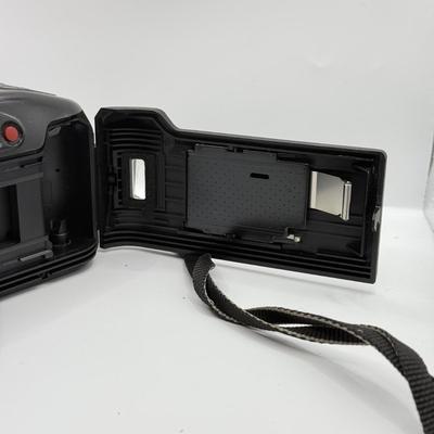 LOT 161G: Camera Collection : Polaroid OneStep Closeup, Yashika MicroElite Zoom 70 35mm & Canon Zoom S 35mm