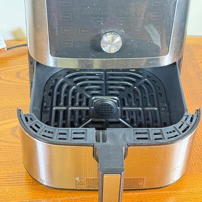 LOT 151B: Instant Vortex Plus 6 Air Fryer