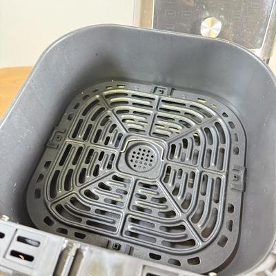 LOT 151B: Instant Vortex Plus 6 Air Fryer