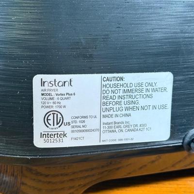 LOT 151B: Instant Vortex Plus 6 Air Fryer
