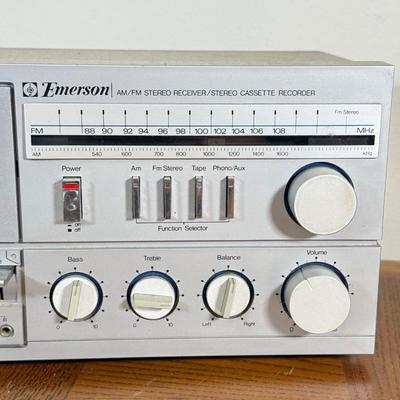 LOT 158B: Emerson AM/FM Stereo Reciever/Stereo Cassette Recorder Model MM 800 w/ Speakers Model System I