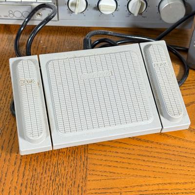 LOT 158B: Emerson AM/FM Stereo Reciever/Stereo Cassette Recorder Model MM 800 w/ Speakers Model System I
