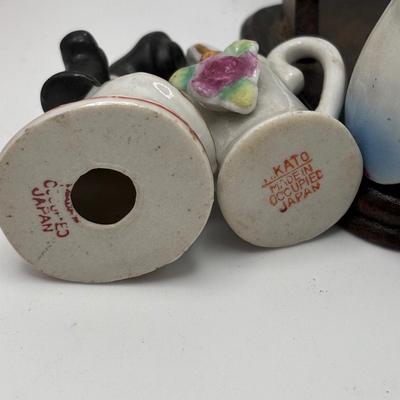 LOT 246: Vintage Japan Made Tchotchkes