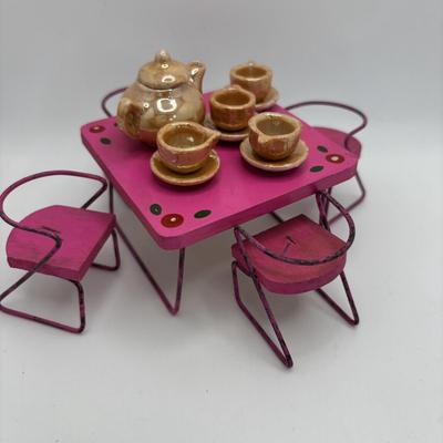 LOT 246: Vintage Japan Made Tchotchkes