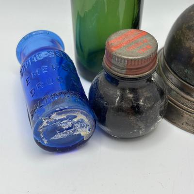LOT 248: America Remembered 1985 Park City Belt Buckle, Pin Striping Tool, Glass Dog Perfume Bottle & More