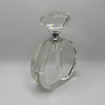 LOT 251: Signed Oleg Cassini Etched Leaf Crystal and Bubble Glass Votives with Crystal Perfume Bottle & Cobalt Blue Vase