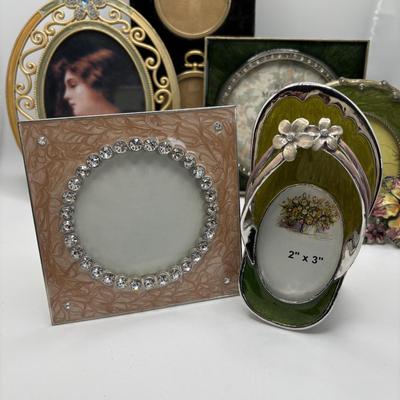 LOT 254: Vanity Collection - Waterford Crystal Picture Frame, Ashleigh Manor Frame, Rue Moliere Frame & More