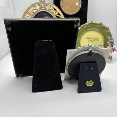 LOT 254: Vanity Collection - Waterford Crystal Picture Frame, Ashleigh Manor Frame, Rue Moliere Frame & More