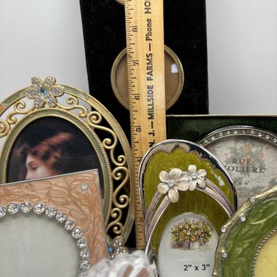 LOT 254: Vanity Collection - Waterford Crystal Picture Frame, Ashleigh Manor Frame, Rue Moliere Frame & More