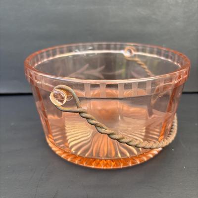 LOT 259: Vintage Pink Depression Glass