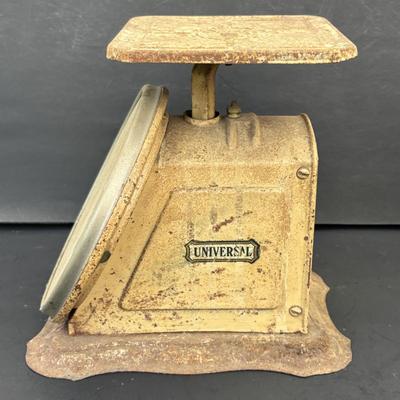 LOT 268: Universal Scale, Vintage Tins & More