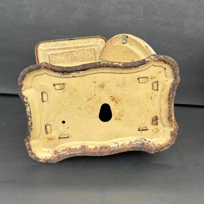 LOT 268: Universal Scale, Vintage Tins & More