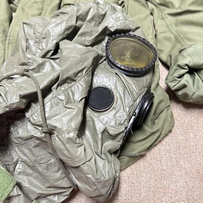 LOT 164B: Military Jacket, WWII Helmet & Gas Mask