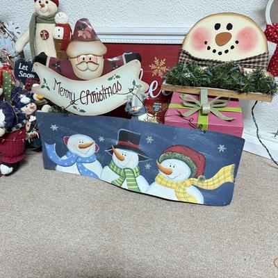 LOT 165B: Collection of Snowman Christmas Decor