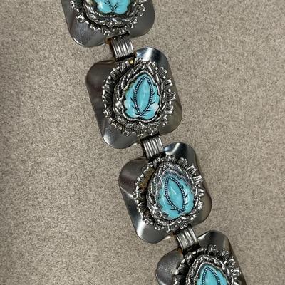 Vintage possible Howlite necklace and bracelet set