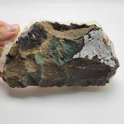 Stilbite and Fluorecent Calcite Cluster (B1-EL)