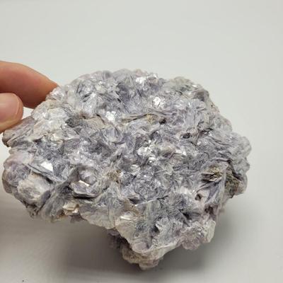 Stilbite and Fluorecent Calcite Cluster (B1-EL)