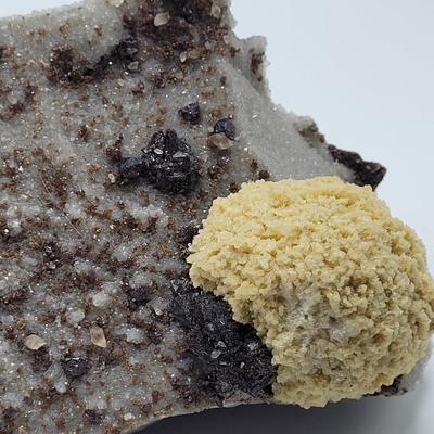 Vanadinite Clusters (B1-EL)