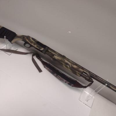 Mossberg Model 835 'Ulti-Mag' 12 Gauge Shotgun Camouflage Edition with Strap and Ammo Holster 24" Barrel