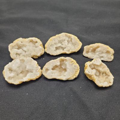 Collection of Geode Druzy (B1-EL)